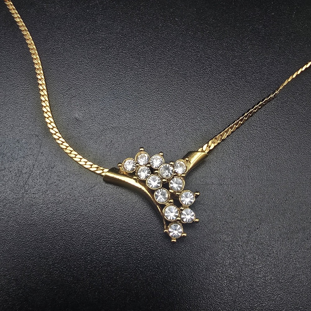 Avon 1989 Cocktail Necklace Rhinestone Gold Tone Vintage Jewelry